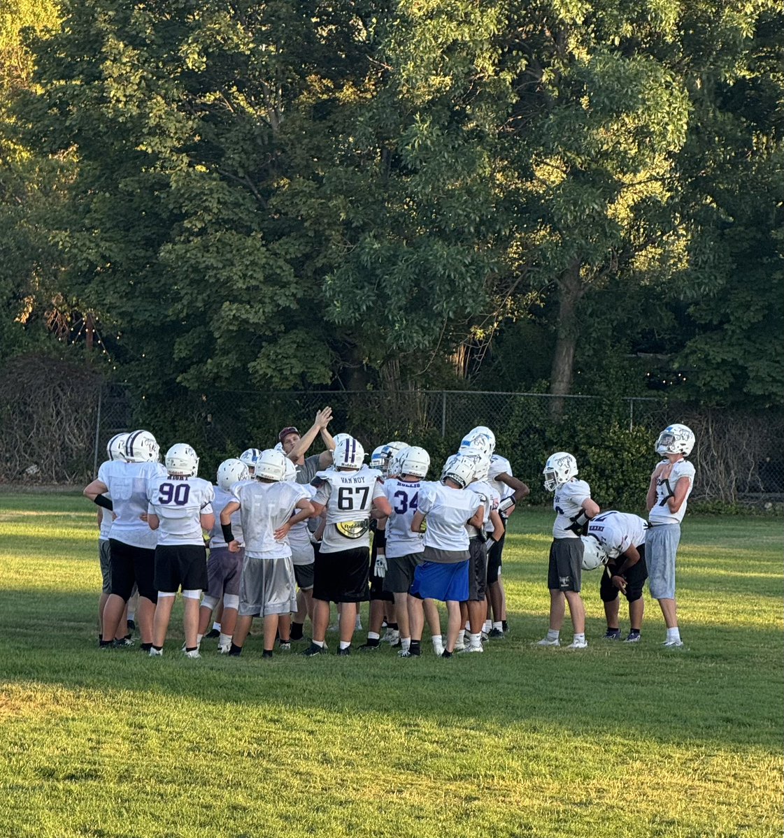 ZerrickEka_2030's tweet photo. Day 2 done. Iโm excited @LehiFootball ๐ฆพ๐
@Andy_Pham1
@PrepRedzoneUT
@LehiFootball
@MooseB90
@RossApoWR_EZ
@ballersinutah
@AlphaRecruits15
#ClassOf2030
#UtahFootball
#GrindTime
#WeAreLehi https://t.co/JaiTIOjKfY