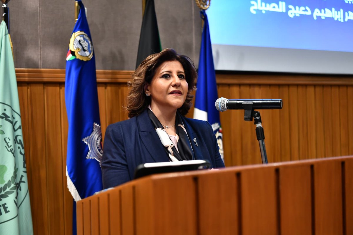kuna_ar's tweet photo. وزارة الداخلية تنظم ندوة (المرأة والسلام والأمن) بهدف دعم الجهود الوطنية  لتنفيذ قرار مجلس الأمن رقم (1325) بشأن المرأة والسلام والأمن في دولة الكويت

- مساعد وزير الخارجية لشؤون حقوق الإنسان السفيرة الشيخة جواهر الصباح ألقت محاضرة خلال الندوة في إطار تعزيز الوعي بمفاهيم حقوق الإنسان

https://t.co/HoH9tX2Gy7

#كونا #الكويت