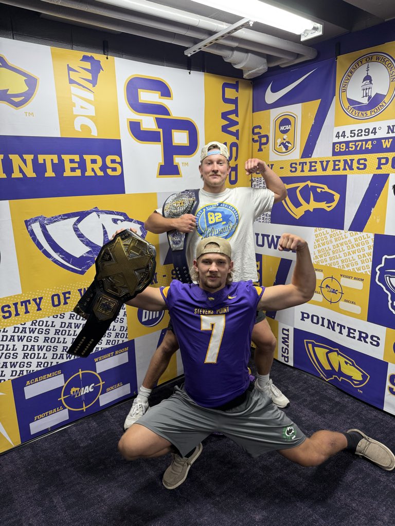 WPicago1718's tweet photo. After a great visit @UWSPFootball I am grateful to have received my first offer to play at the next level!! Thank you @coach_lacombe @CoachVenne @JakupSinani @GPTC_reporter https://t.co/h9Gt8I3VFp