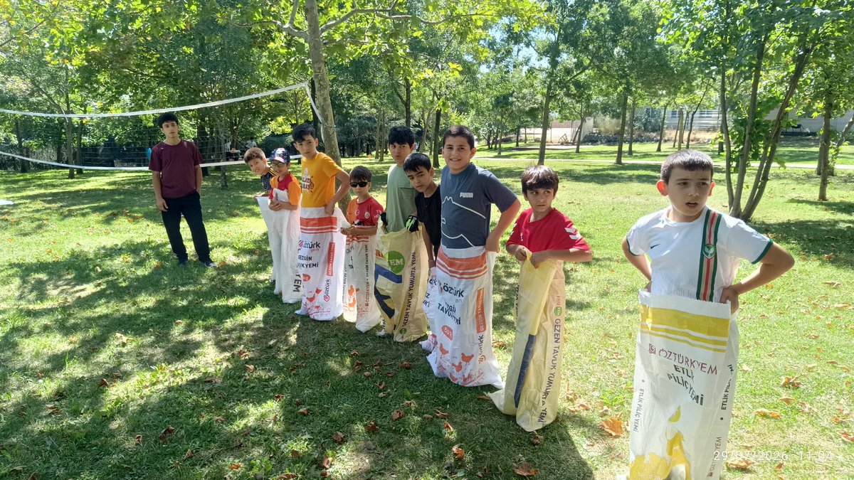 agd_pendik's tweet photo. 🔻Ortaokul Yaz-Etkinlikleri  

📍 Velibaba Mahalle Temsilciliği öğrencilerimiz  geleneksel piknik programında sosyal faaliyetlerle dolu bir gün geçirdiler.
 
#biryıldızıni̇zinde50yıl 
#binyıldahabugençlik
#kaşifingünlüğü 
#kasifindunyasi https://t.co/pCCQcknwDB