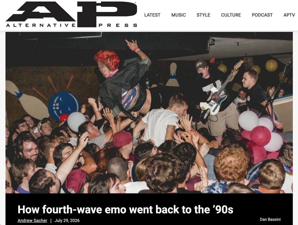 andrewdsacher's tweet photo. hey thanks to @AltPress for running an excerpt of my book! go read it at the link below and plz pre-order if you like https://t.co/pTvtMulr9u