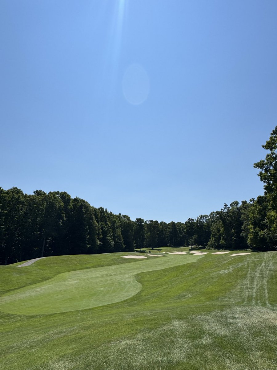 marinelayergolf's tweet photo. Donald Ross let me shake your hand 🤝 https://t.co/KFSZxz8lWY