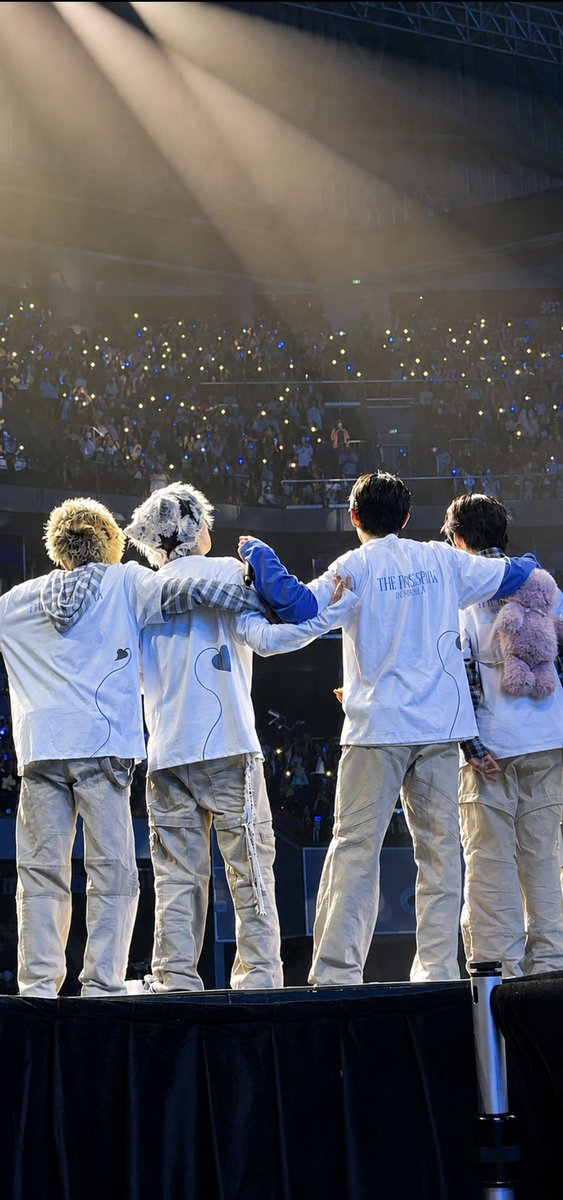 cassie_theians's tweet photo. My KimFam🥹❤️ https://t.co/AKSG8oxyTj