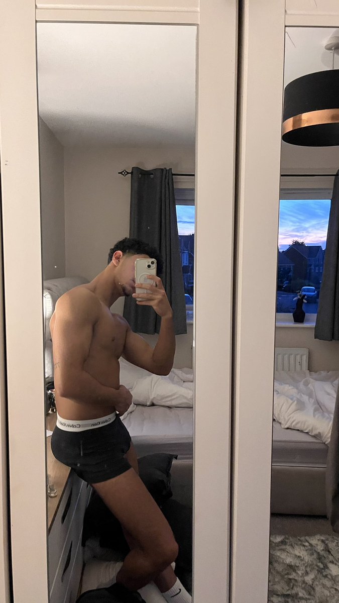 arronroberts34's tweet photo. Was it just the sky that caught your attention? https://t.co/iDUt3ZIA2d