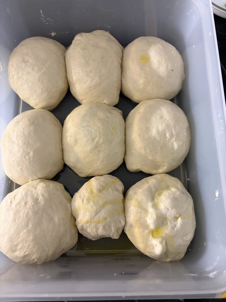 salekobaja's tweet photo. Za prvi put zadovoljan , pizza peć  Lidl Germany https://t.co/sGAQDaAZfA