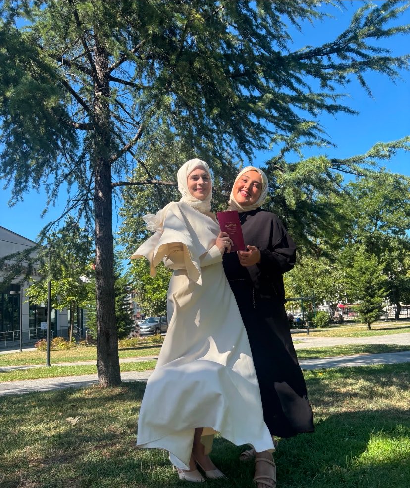tugbaa6767's tweet photo. İlk kez nikah şahidi oldum ♥️😇 https://t.co/jHpsrJBnKw