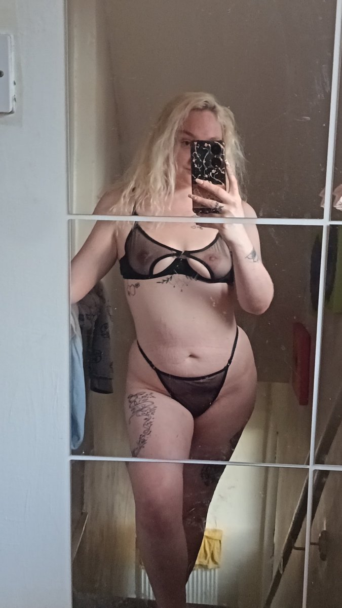 LouiseElicia's tweet photo. Wanna see me in live action?? 
Come check me out, I'm everywhere baby! 😝
#adultwork #cammodel #camwork #onlyfans #onlyfansmodel #clapper #contentcreator #comeseeme #onlyfanspromotion #adultworkpromo https://t.co/Ovld19z1lu