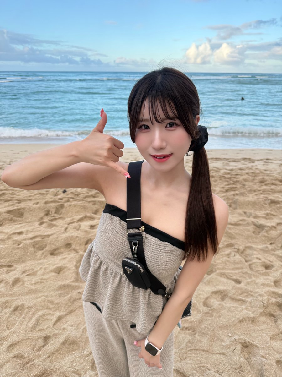 ammy_kasumi's tweet photo. おはみぃ🐰

たまにはこうゆうラフな投稿もあり？？🥺

この時ほぼオールで目充血してるし、裸眼メイク薄めだからオフすぎるねーo̴̶̷ ̫ o̴̶̷̥᷅

#レースクイーン #レースアンバサダー #ハワイ #ポートレート #撮影会モデル #グラビア #高身長女子 #被写体  #いいなと思ったらRPといいね https://t.co/CamsUz345L