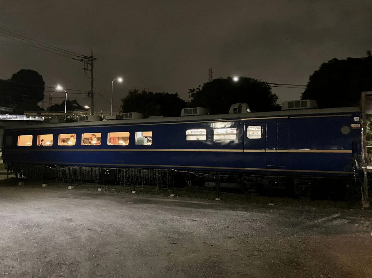 PPoddutoor's tweet photo. 雨雨雨時々バケツひっくり返した雨 https://t.co/8nj21sG9lH