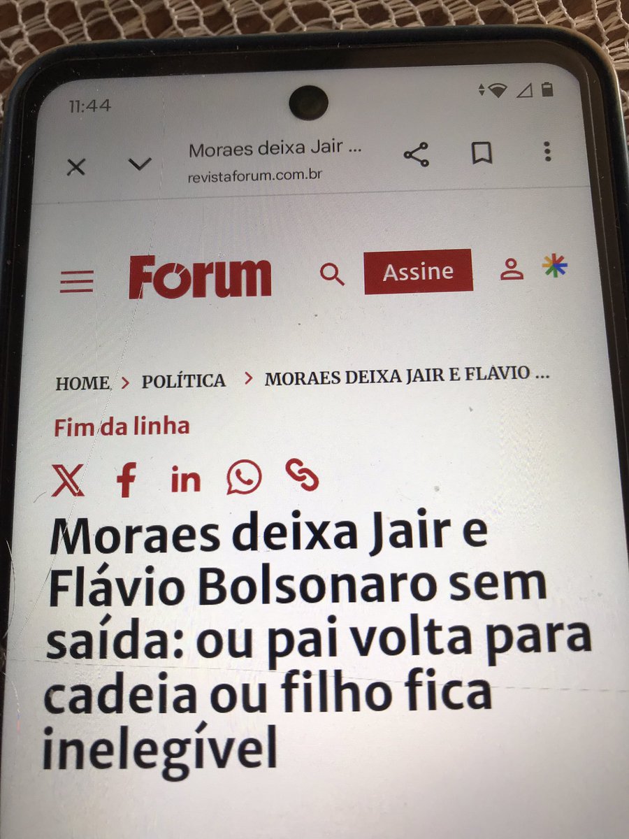 rickk54's tweet photo. @apropriajulia @FlavioBolsonaro Hahahahaha https://t.co/kCp4MqmYLT