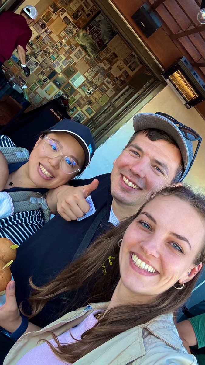 zoemcfox's tweet photo. Reuniting with the teams building the future of secure hardware 🙌🏻
@beledgerless × @SpaceComputerIO
Open-source, verifiably secure chips are essential for space missions and beyond 🚀
#SBC @Stanford #IC3 https://t.co/qy9dg57wx4