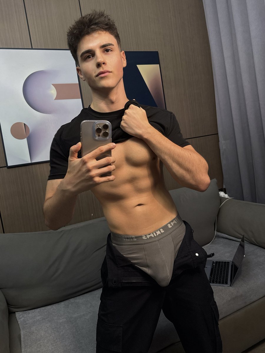 liamxwood tweet media