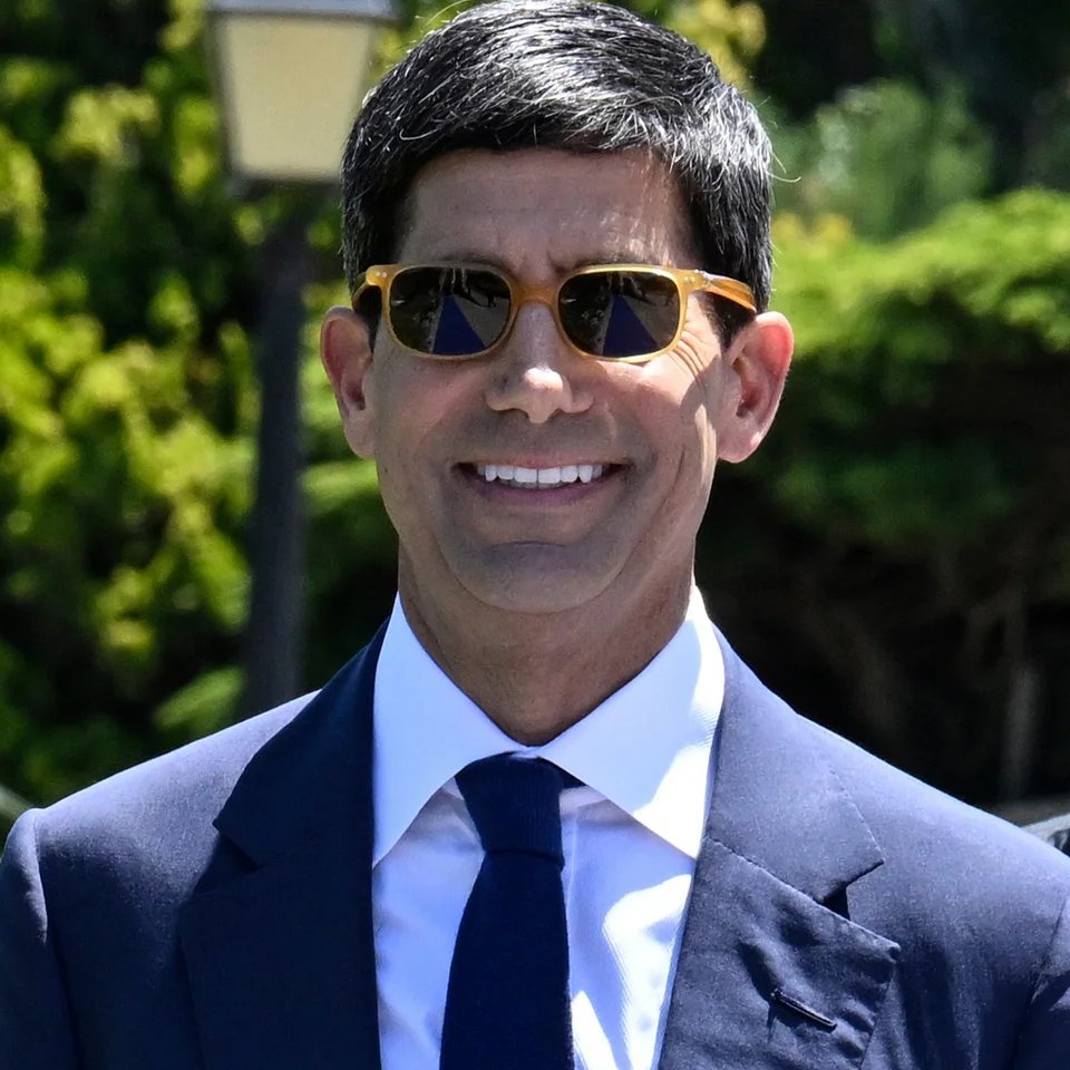 StockSavvyShay's tweet photo. Fed Chair Kevin Warsh says AI will drive the next phase of economic growth calling the surge in high-tech capex “remarkable.”

He added that output, productivity and labor markets remain solid with bond and Treasury markets reflecting the same resilience. https://t.co/lwK5YViSY8