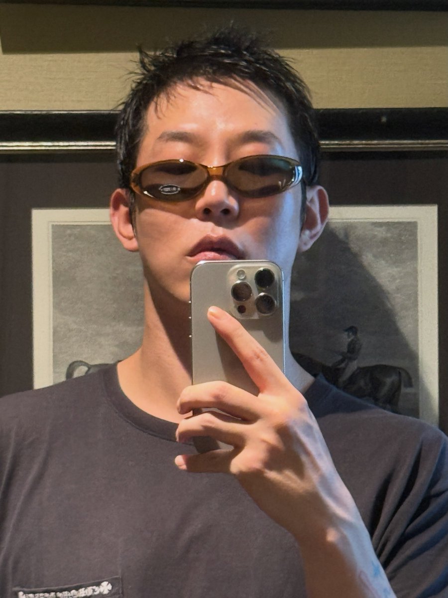 KHHBOYS's tweet photo. dprcream; cream https://t.co/oyuud9hZGz