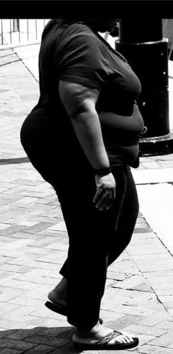 Conserv96425819's tweet photo. @ytspost Because the average black woman looks like this: https://t.co/AxcpyzNK9y