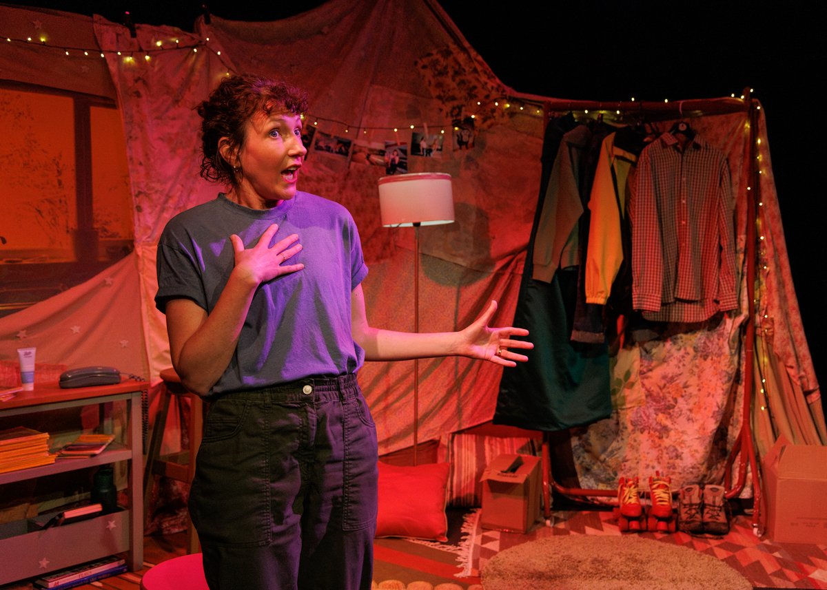 StuAllenPhotos's tweet photo. Local at Finborough Theatre, London.
Written, created & performed by Liz Richardson
Directed and co-created by Amy Hailwood
Lighting design by Arnim Friess
Producer Liz Richardson Productions Ltd
©2026. Stuart Allen. All rights reserved.
#theatre #london #tourbox #angelbird https://t.co/b1nGwA4iO2