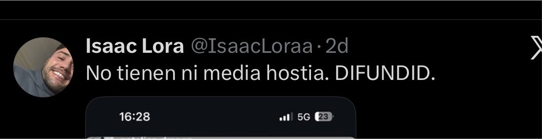 laraveidt's tweet photo. Vergüenza me daría tener una hija que hace bullying a una compañera pero es que no sabría donde meterme si tuviera un padre como este esperpento. 

Luego fingimos sorpresa cuando los niños salen como salen estando estos adultos a cargo de su educación https://t.co/KQjnhmAOMP