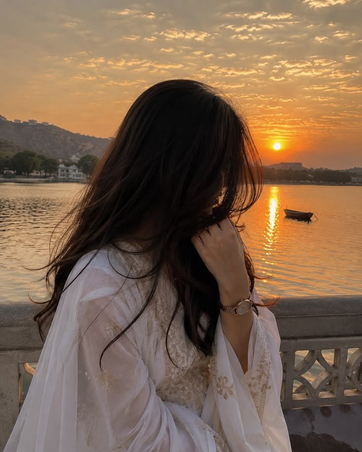 anaya_ch_7's tweet photo. I"Lost in the colors of the evening." https://t.co/XwZn6nyjnU