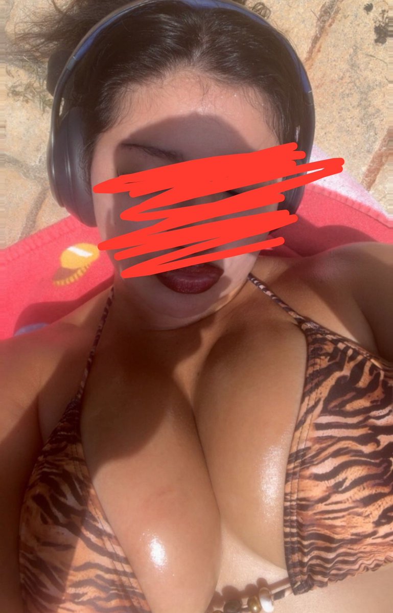 Slutty_latina44's tweet photo. Dm for menu 😉
#nsfwtwt #buyingcontent #facetimesession #viralpost https://t.co/W9tphep81L