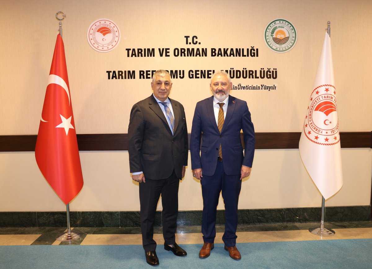 trgmresmi's tweet photo. Genel Müdürlüğümüzü, Dikili Jeotermal Isıtmalı Sera OTB Yönetim Kurulu Başkanı Sayın Mehmet Şahin Çakan ziyaret etti. Gerçekleştirilen ziyaret vesilesiyle; Dikili Jeotermal Isıtmalı Sera OTB'deki mevcut çalışmalar, altyapı ve yatırım süreçlerinin son durumu, gelecek yatırım takvimi ve bölgenin ülkemiz tarımına sunacağı katma değer ayrıntılı olarak değerlendirildi.
Nazik ziyaretleri için teşekkür ederiz.

@TCTarim