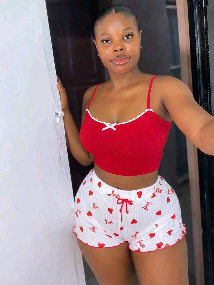 AvailableGirlz's tweet photo. The kind Rain Way Beat Me today Ehh, If To Say I Get Man, Shea I For Call Am Make  Ee Come Arrange  Me Small

But It's Well.😭😭😭 https://t.co/J0SOVsKYC7