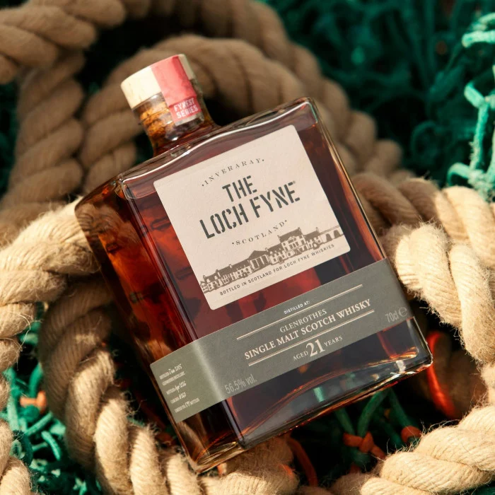watches_whisky's tweet photo. one of a new releases from independent bottler The Loch Fyne is this 21yo Glenrothes 2005 single cask #whisky. Aged in a first fill sherry seasoned American oak Butt. 56.5% ABV. £125
#LochFyne #Glenrothes #whiskyshop
https://t.co/AR9Pog72ud https://t.co/L51G16rsSx