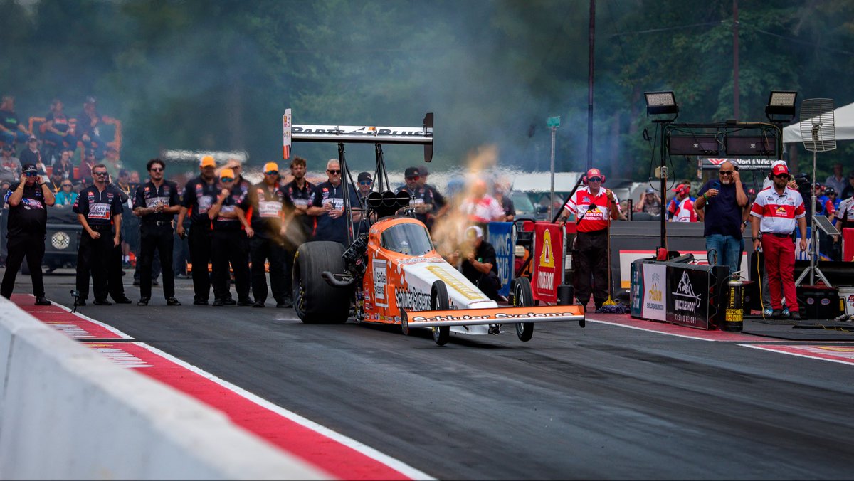RickWareRacing's tweet photo. #topfueltuesday π¨
π§‘@schluterNA on the #51 Dragster!
Looking for more Nitro? #NightUnderFire Aug 1st-2nd @NorwalkRaceFans π₯ https://t.co/6UXhj4ky2d