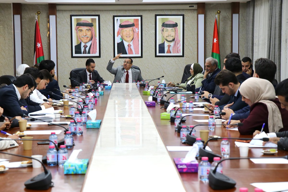 WeRiseCenter's tweet photo. مجلس شباب 21 يلتقي أعضاء اللجنة الإدارية النيابية ويعرض مقترحاته حول مشروع قانون الإدارة المحلية https://t.co/DaqScUBEDo