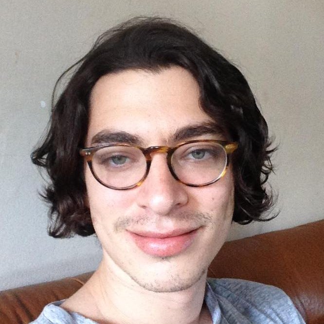 PamphletsY's tweet photo. 🚨❤️ BREAKING — 

 Adam Friedland and Grimes Are Rumored to be in a "Situationship". https://t.co/9nsPPGFUvb