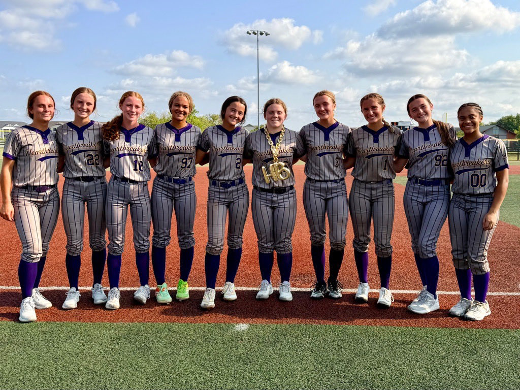 BrooklynMedhus's tweet photo. Learned so much this past week while playing in the Alliance National’s in Indiana! So grateful for the chance to play against some of the best competition in the country. Time to head to OKC for USA All All-American now! 

Hitting Highlights:
✅H 9 
✅AVG .529/ OBP .636/ SLG 1.294
✅1B 1/ 2B 5/ 3B 1/ HR 2/ RBI 6

@RussHeffley @ncheartbreakers @Nationals_Coach @CoachMalveaux
@KateMalveaux @Brynne_Dordel
@michaellew10 @VTechSBcoach
@CoachZack21 @djgasso @RDPitching @ritalynngilman
@AshleyWadeUNCW @JuniorBailey @usaspresident @jeffharger @CoachGJCary @CoachDowns42 @Hey_Coach_Bobby @CoachNelson_NWF @ExtraInningSB @Courtlynn_26