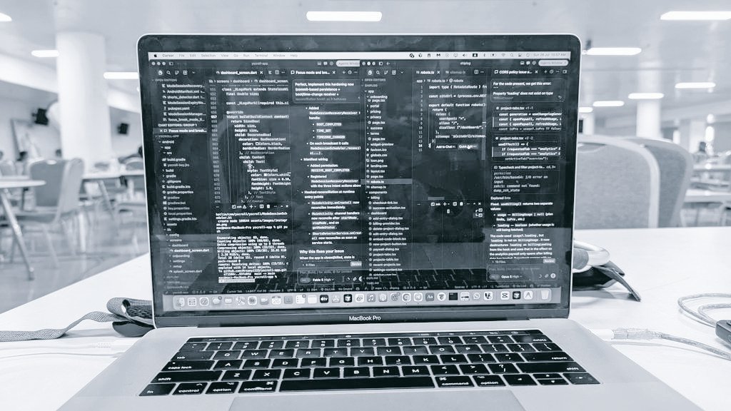 vickibobo44's tweet photo. Code today, debug tomorrow, ship next week. 

#TechLife #DevLife #GameDev #MobileDev https://t.co/cWJDG5K7hv