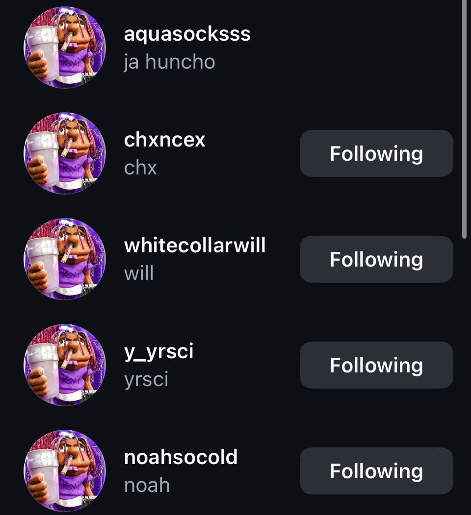 jahunchoooo's tweet photo. full lobby https://t.co/wU2a8CRxnS