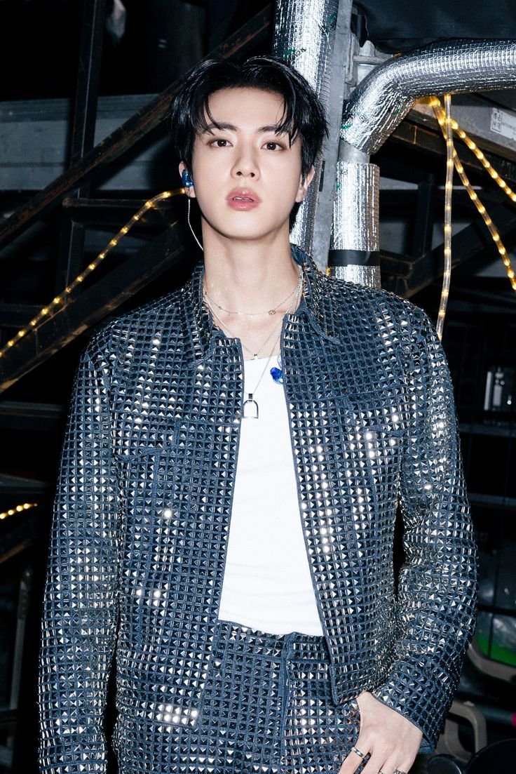 jincredibly's tweet photo. You 

#방탄소년단진 #JIN #진 https://t.co/uRCu3AkAJk