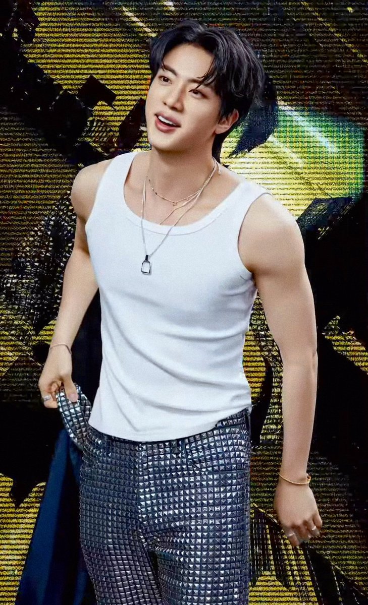 jincredibly's tweet photo. You 

#방탄소년단진 #JIN #진 https://t.co/uRCu3AkAJk