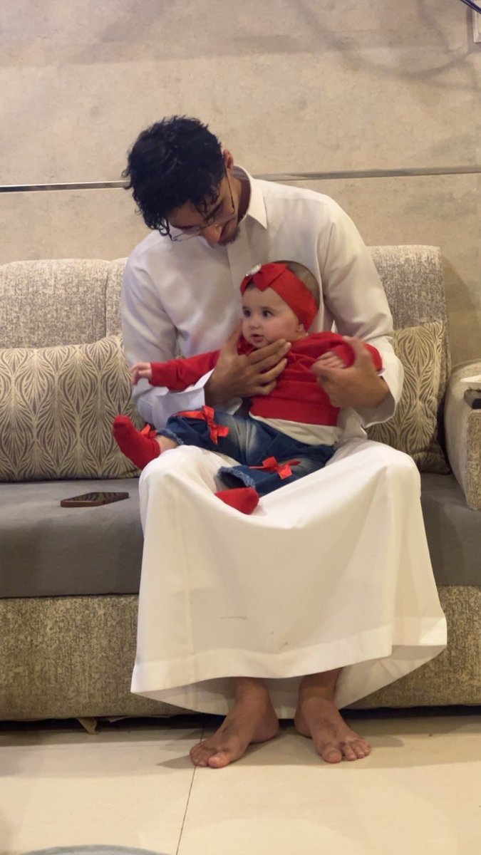 m00pmmm's tweet photo. الكرزمة فوق 🆙 https://t.co/A2E7LYYwze