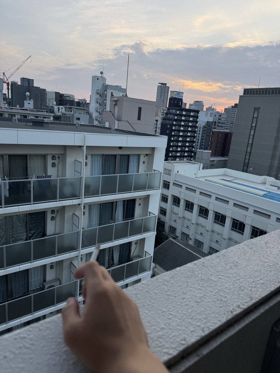 AAAkenny7's tweet photo. 🚬 https://t.co/yzhJV74i9h