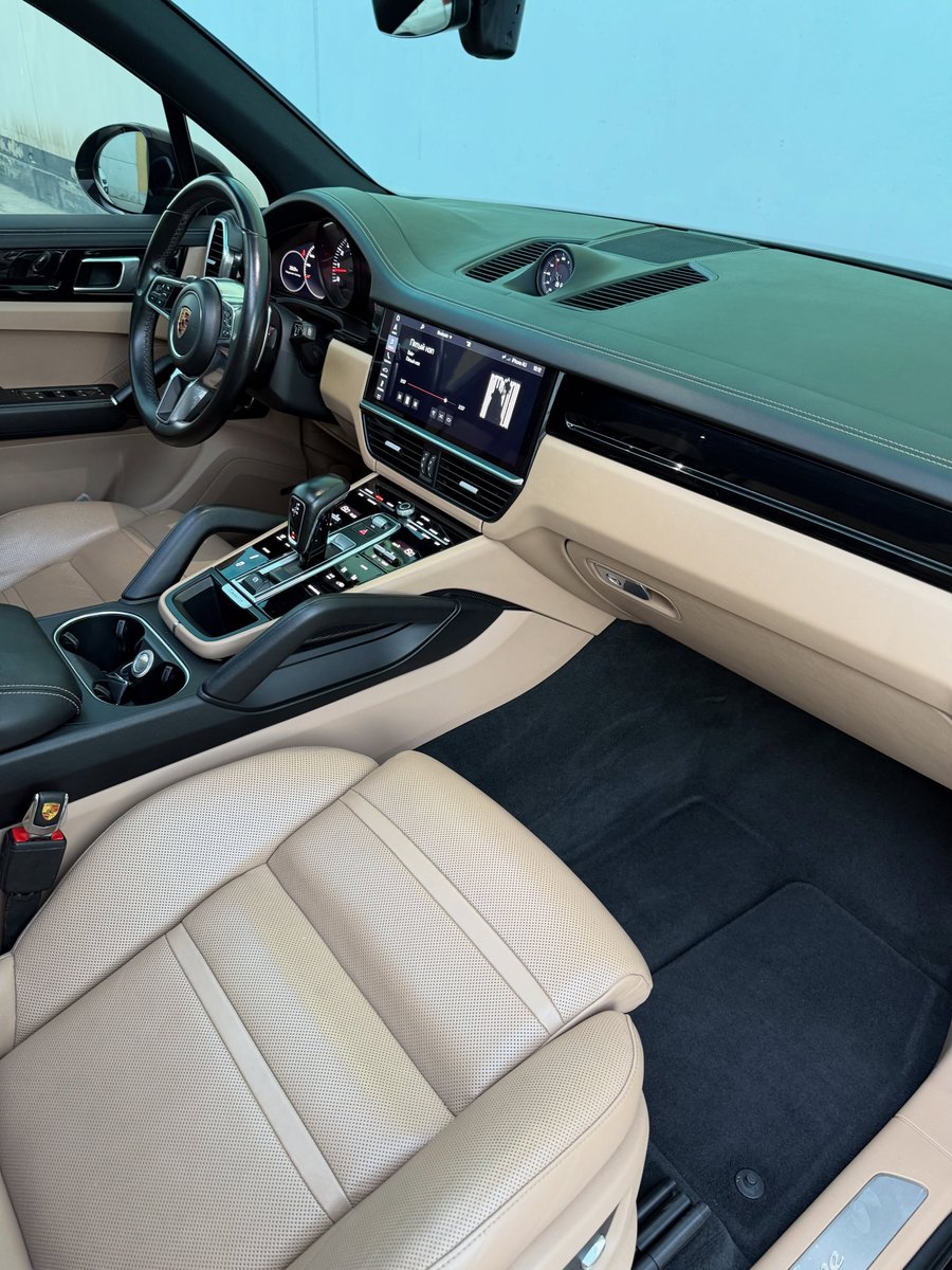 nocarcontext's tweet photo. Porsche Cayenne 🤎🤎 https://t.co/dn1FGvKN1v