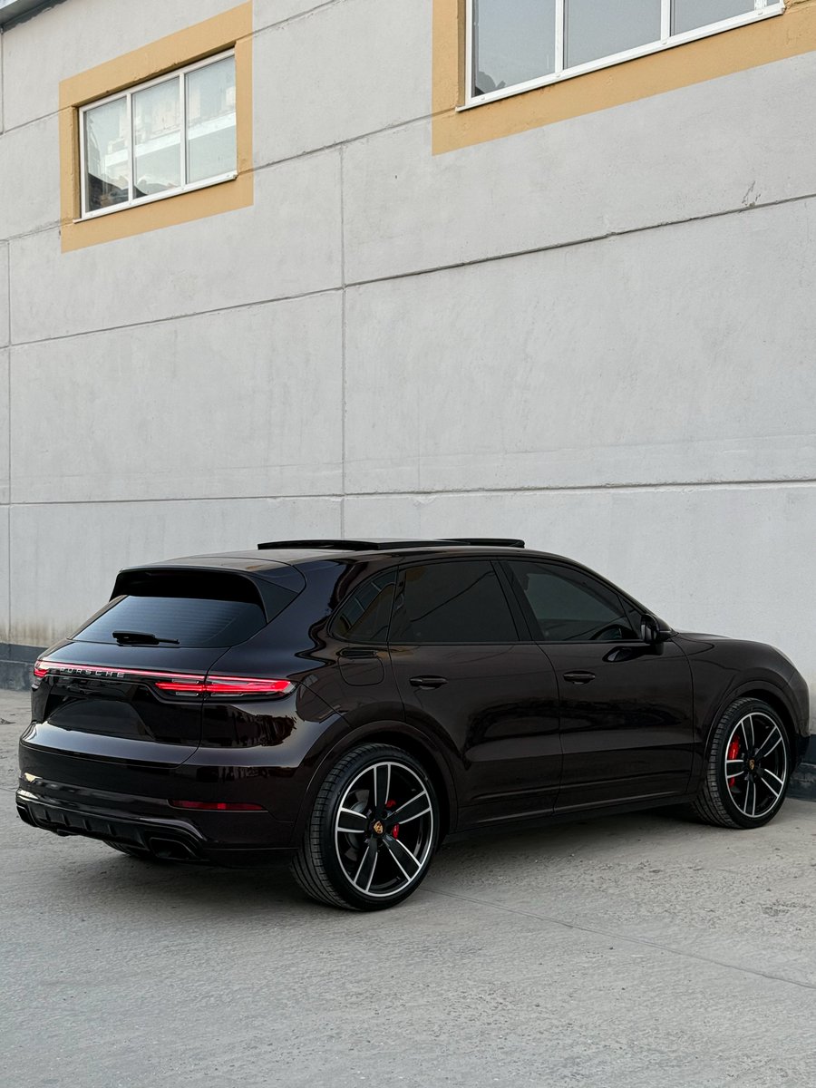 nocarcontext's tweet photo. Porsche Cayenne 🤎🤎 https://t.co/dn1FGvKN1v