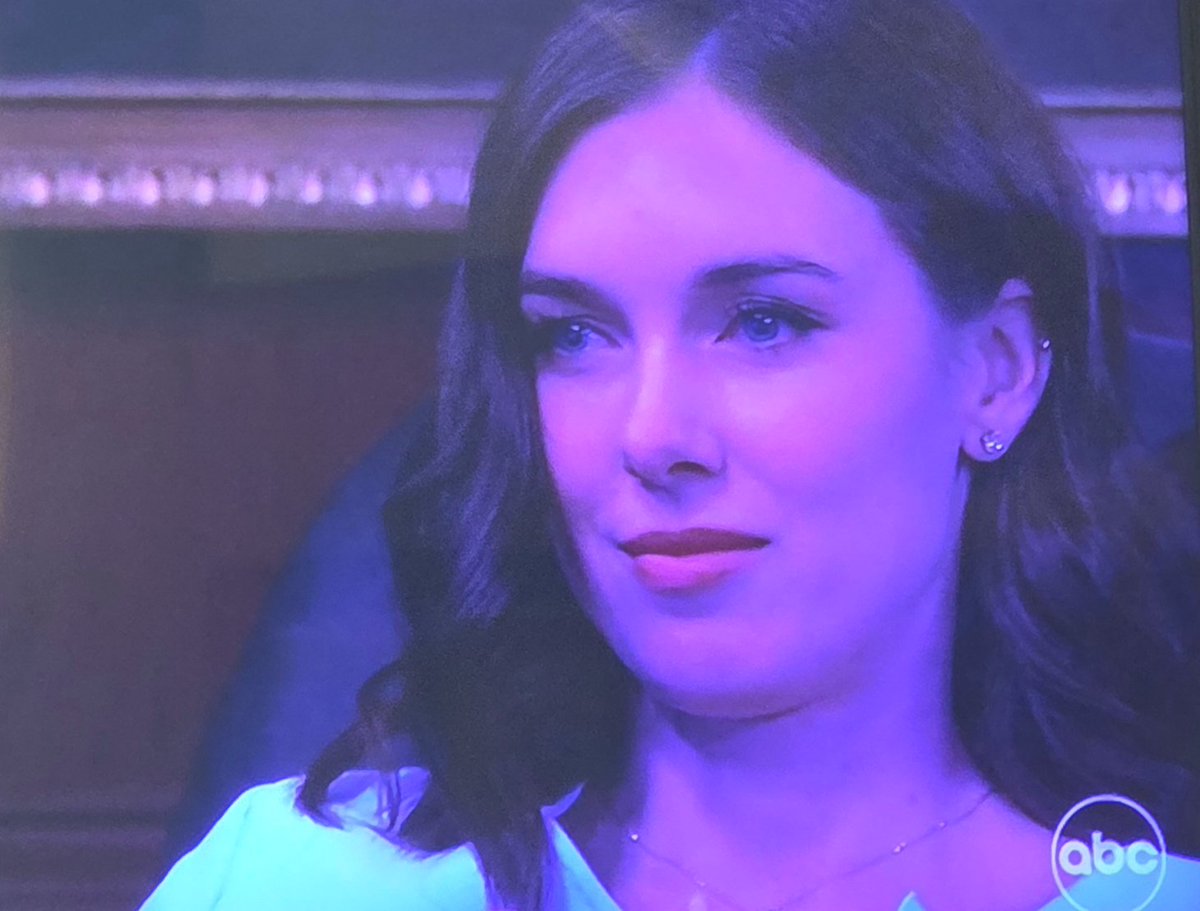 LizMastersSC's tweet photo. Willow is utterly beyond redemption! I really hope Michael takes her down! #GH #GeneralHospital https://t.co/E3kmwSR85H