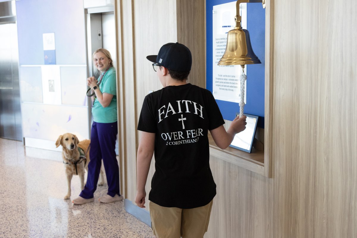 umcchildrens's tweet photo. Please join us in congratulating our friend, Bryson!
 
Earlier this year, Bryson was diagnosed with Burkitt lymphoma, a type of cancer. Yesterday, he reached an incredible milestone by ringing the bell, marking the end of his cancer treatment! 
 
Congratulations, Bryson! https://t.co/7O4URGNdIo