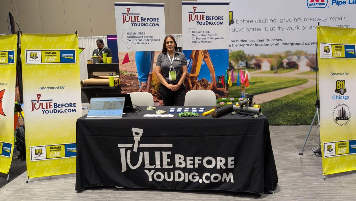 JULIE1call's tweet photo. Damage Prevention Managers, David Van Wy and Lucy Martinez, represented JULIE at the National Conference of State Legislatures Summit in Chicago, educating state and national lawmakers on the importance of safe digging.

https://t.co/65di9FBWdn
#JULIEbeforeyoudig #Call811 https://t.co/4eNGbyROQX