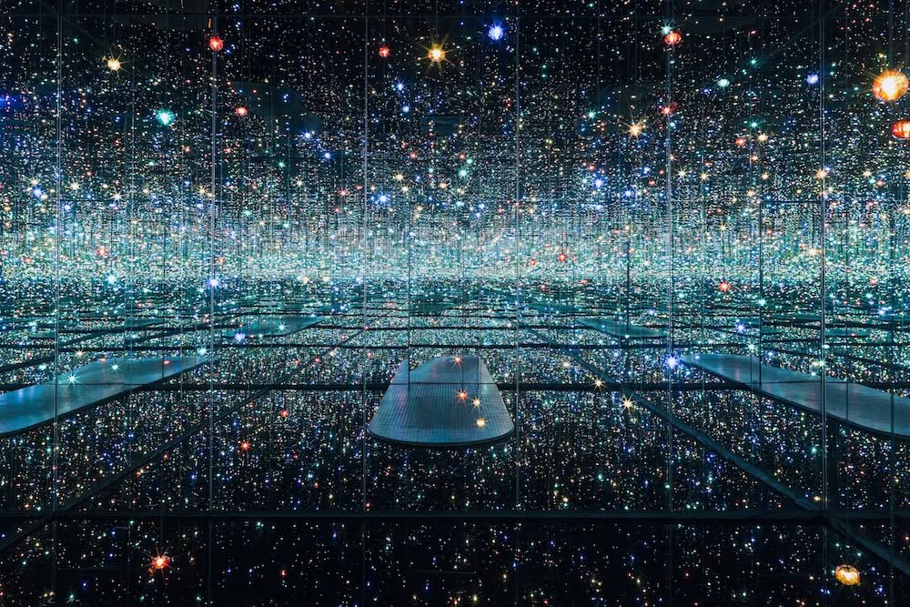 literatura_rte's tweet photo. Infinity Mirrored Room – Gleaming Lights of the Souls Yayoi Kusama https://t.co/eFv18PAgEo