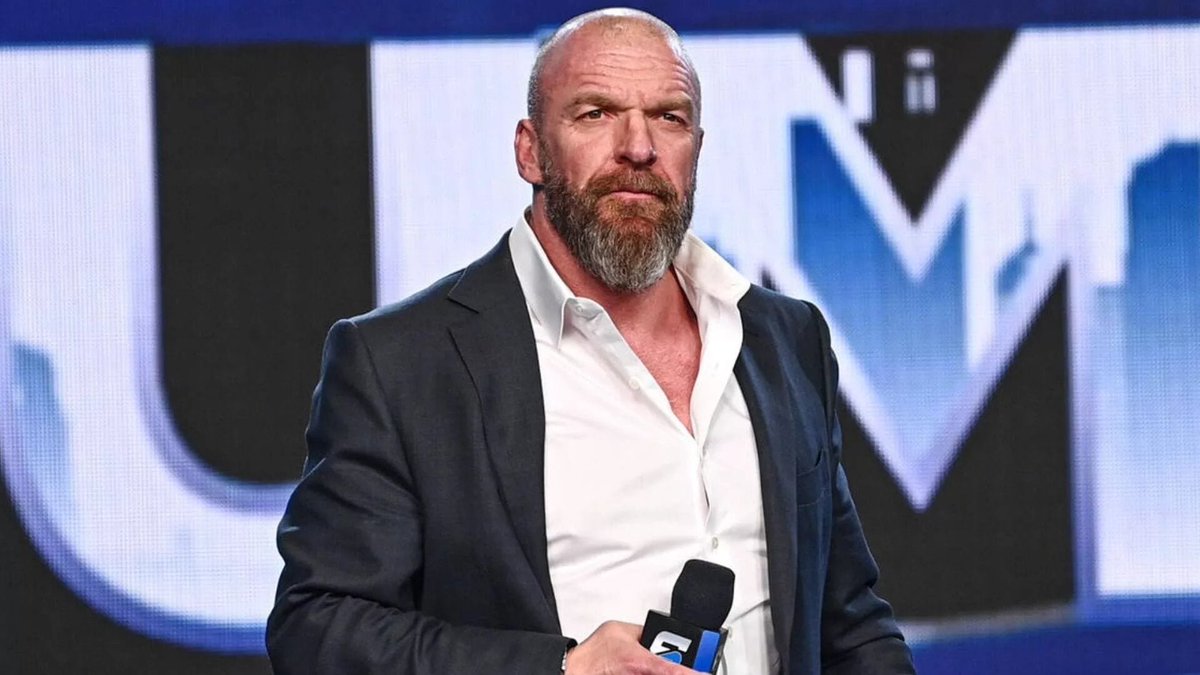 EliteClubS0B's tweet photo. Triple H says it would be better if wrestling fans put their passion for WWE into the talent instead of blaming the writers.

“I wish sometimes we could put that passion into the talent now, as opposed to when somebody gets heat in our business, it's like, ‘God, why would they write that this way?’ As opposed to, ‘That no-good piece of crap did this.’ There's something to be said for that innocence of not knowing and, ‘It’s still real to me, dammit.’ But it is what it is. I love that. I love the hate. I love the love. It's all passion for what we do.”

(@BustedOpenRadio)