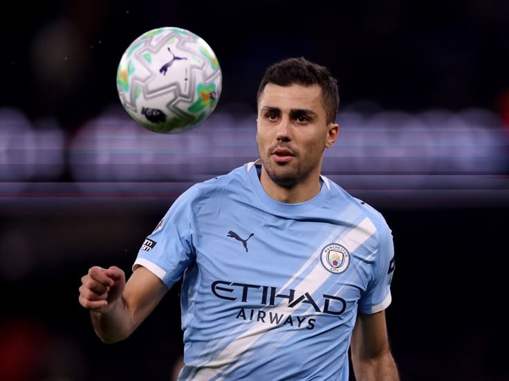 Mcfc_City17's tweet photo. Man City want to keep Rodri even if he doesn't sign a new contract and the purchase of Ayyoub Bouaddi could allow the sale of Rodri but ,Man City will ask significantly more than £50 Million Pounds.

[@JacobsBen] https://t.co/MMox5QQCJs