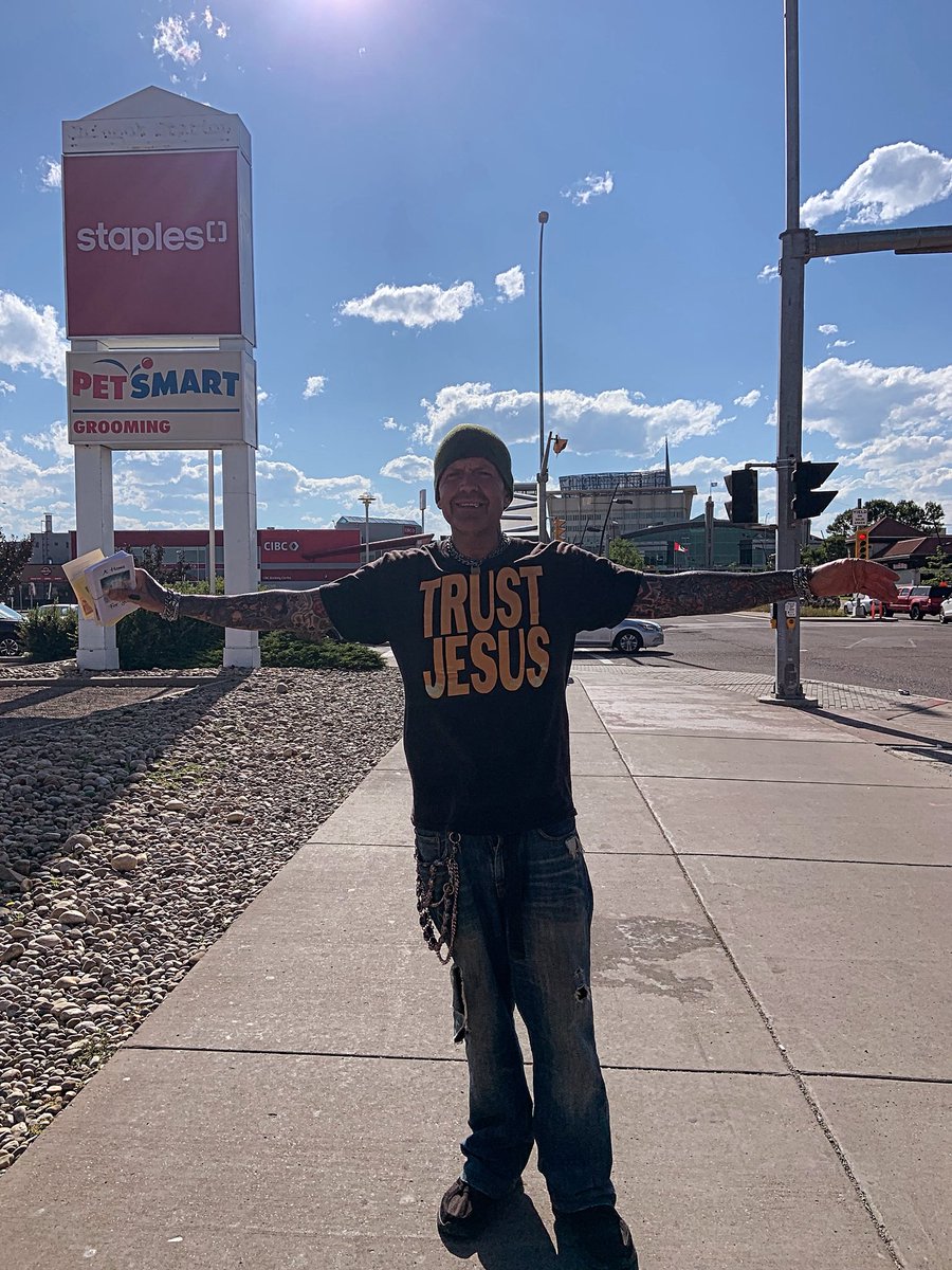 davidedrums's tweet photo. Glad to know this dude! Dallas Hoel he is an example of how God can transform a man from a sinner to a born again (born from above) new creation in Christ! 
When we put Christ and the Almighty first priority in our lives he will transform us into man and woman of His kingdom! https://t.co/U9oiu0uRBg