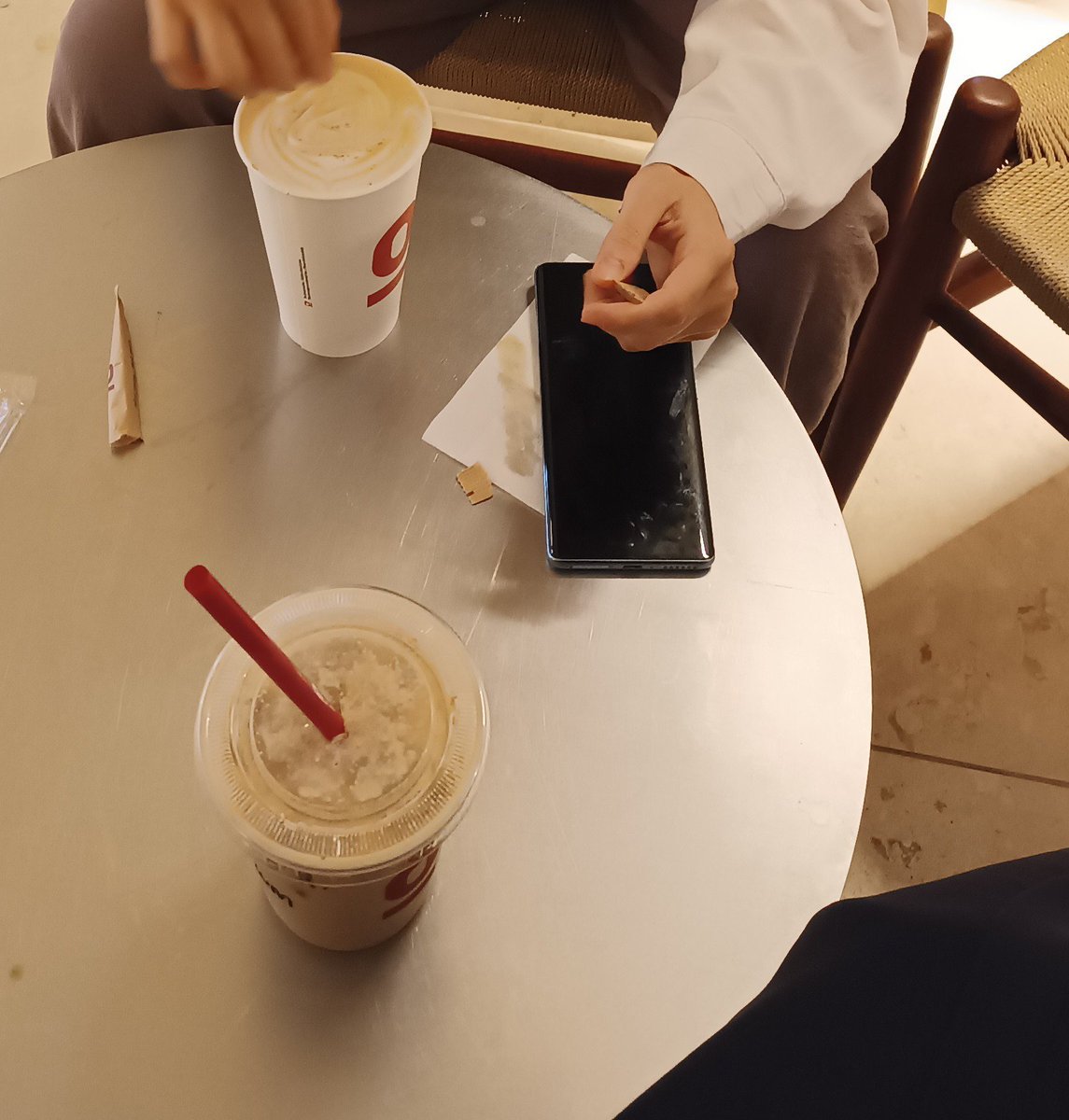 Dalforr's tweet photo. Sirkeci garı tadilatta olduğu için mekanlar ilgimizi çekmiyor ama neyseki istanbul her zamanki gibi güzel. 

https://t.co/GgvCYbA1Z0 https://t.co/Jc3ZAPSBj8