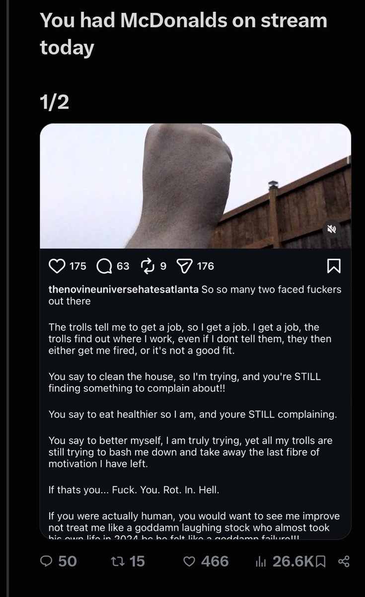 CyberPossum's tweet photo. @NovineLeaks anyone else do a double take thinking that was his nasty ass crusty foot or just me https://t.co/KKHbrnEUJ6