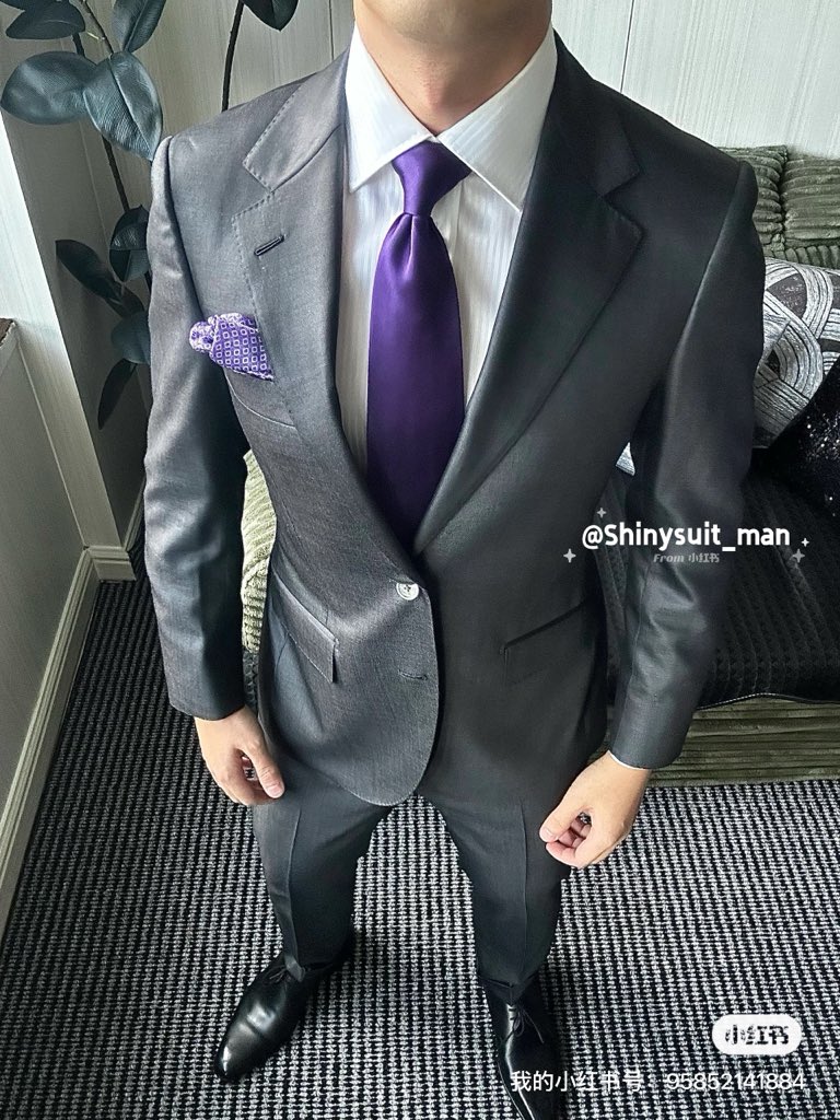 Shinysuit_man's tweet photo. 7月好难过啊🤡 https://t.co/9nLQ20hImz