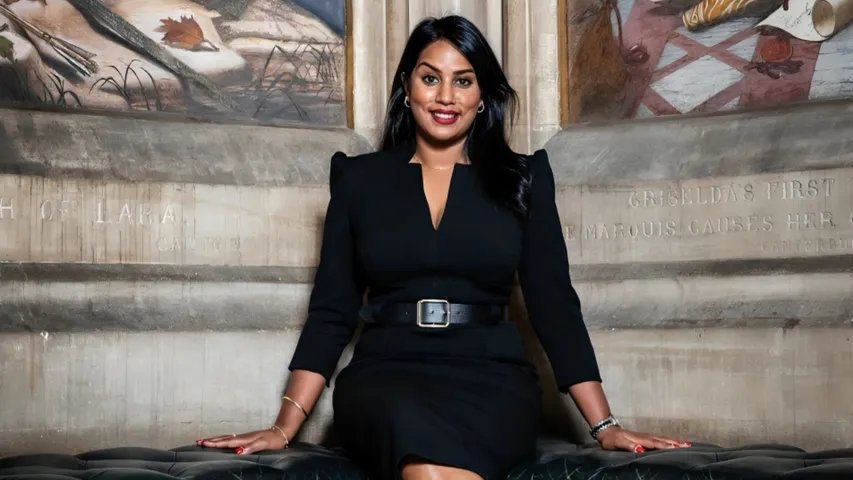 JAWLN__'s tweet photo. 🇬🇧🐅 Originaire du Tamil Eelam, Uma Kumaran marque l'histoire en devenant la première femme d'origine tamoule à être nommée sous-secrétaire d'État parlementaire aux Affaires étrangères, au Commonwealth et au Développement.

Trop forte https://t.co/NMwfG4e1vG