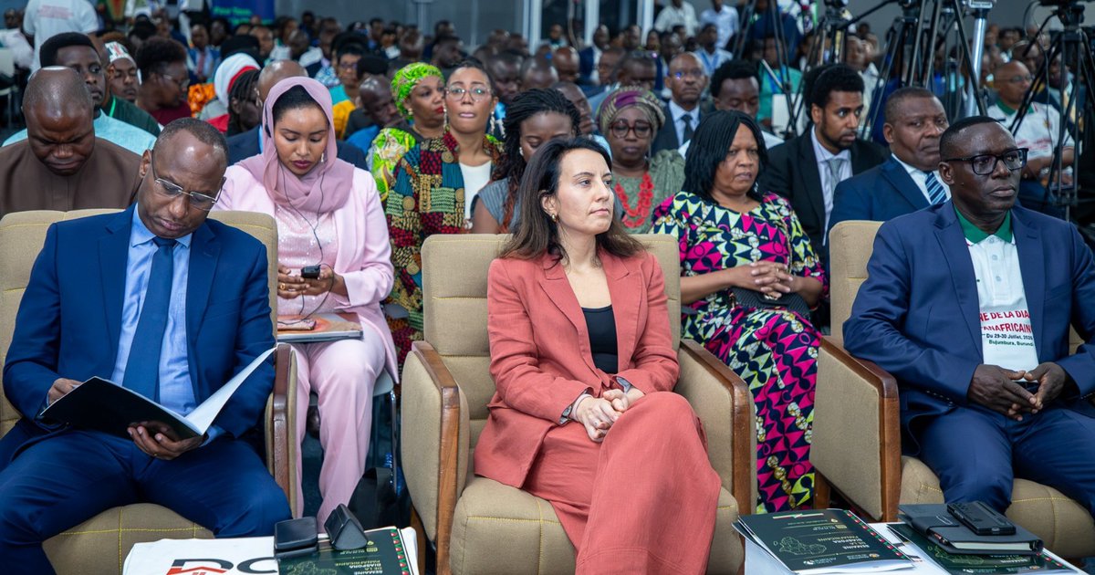 IOMBurundi's tweet photo. #HappeningNow: Pan-African #DiasporaWeek, hosted by @BurundiGov, convened members of the African diaspora, the @_AfricanUnion & development partners.
@IOMBurundi supports #diaspora engagement to foster skills transfer, investment & innovation for sustainable development in 🇧🇮. https://t.co/Ely4atVpx3